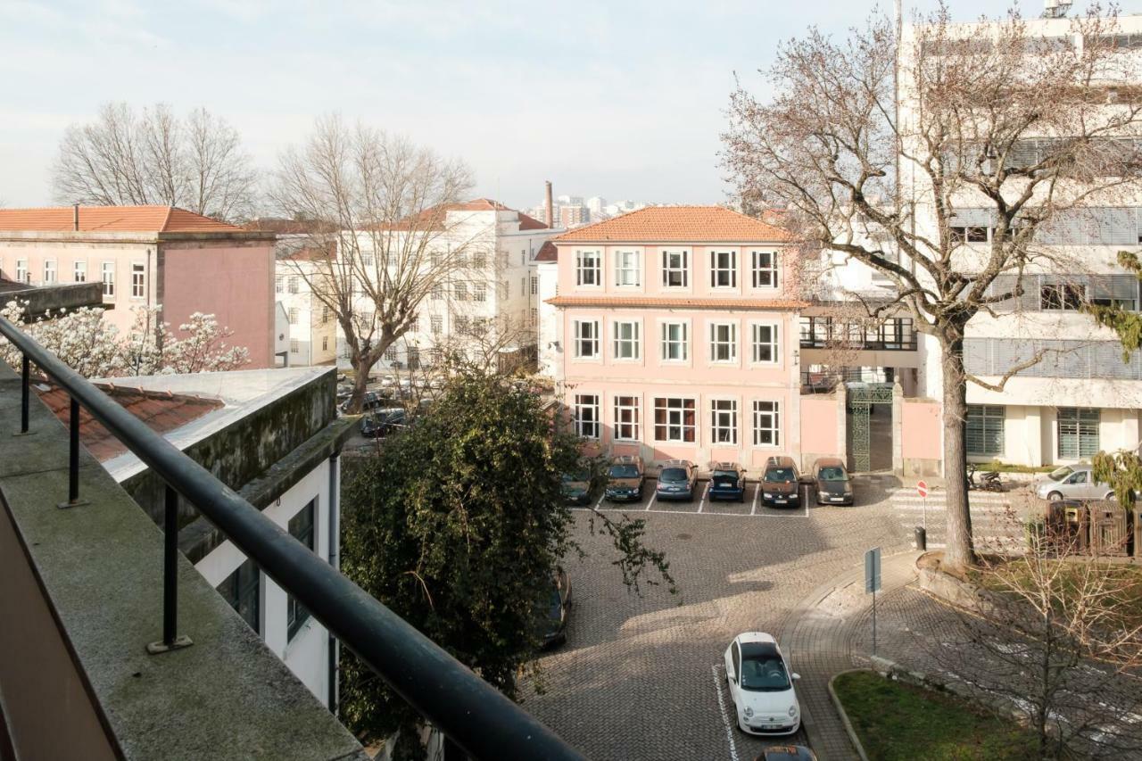 Apartment With Balcony In The Square Πόρτο Εξωτερικό φωτογραφία