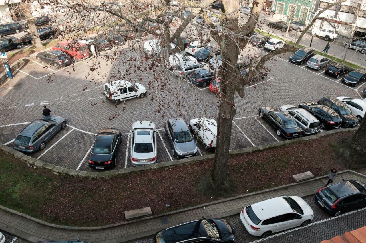 Apartment With Balcony In The Square Πόρτο Εξωτερικό φωτογραφία