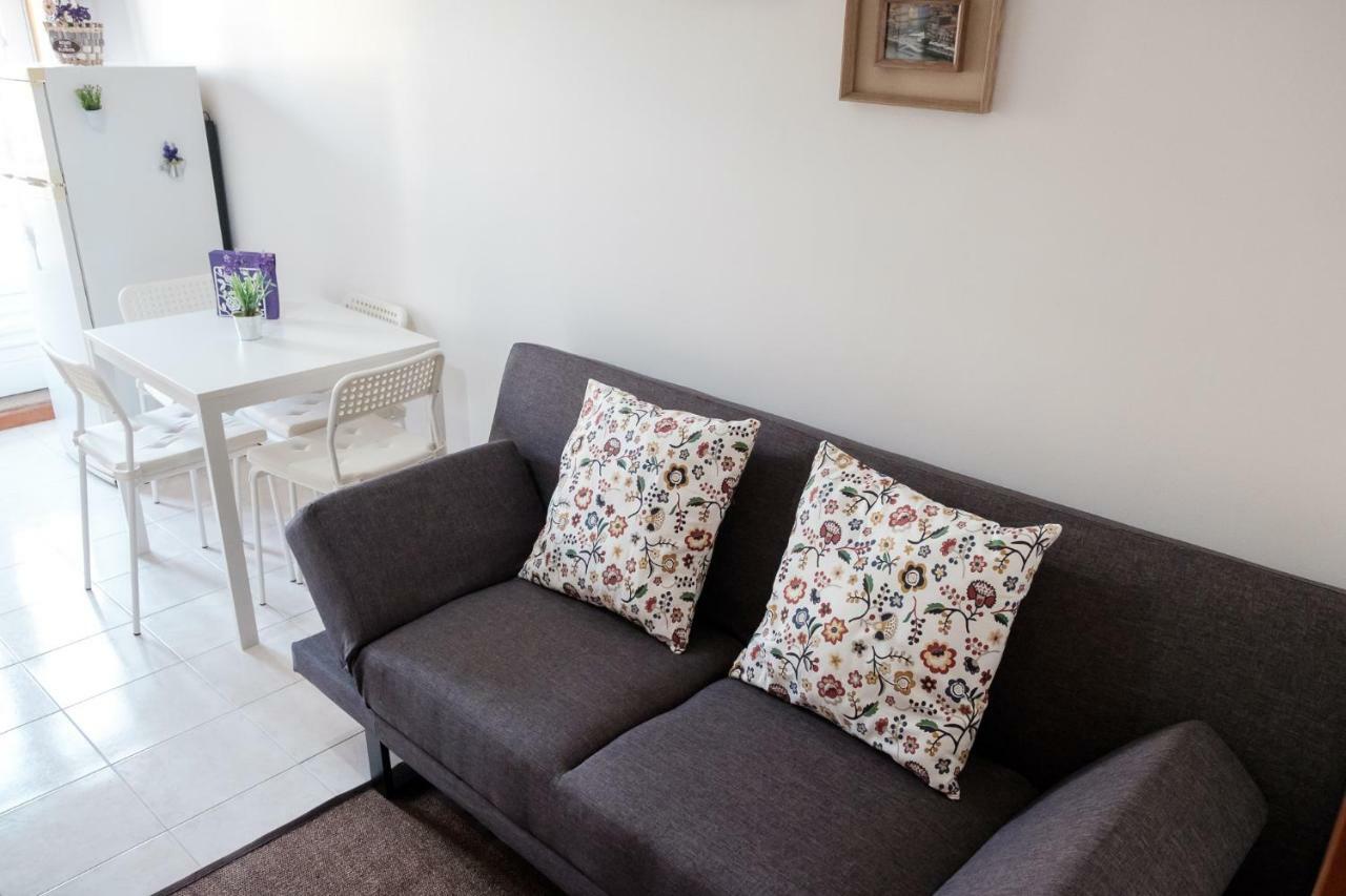 Apartment With Balcony In The Square Πόρτο Εξωτερικό φωτογραφία