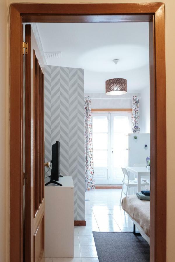 Apartment With Balcony In The Square Πόρτο Εξωτερικό φωτογραφία