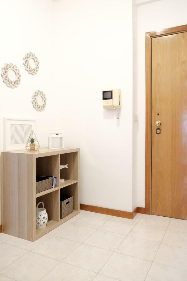 Apartment With Balcony In The Square Πόρτο Εξωτερικό φωτογραφία